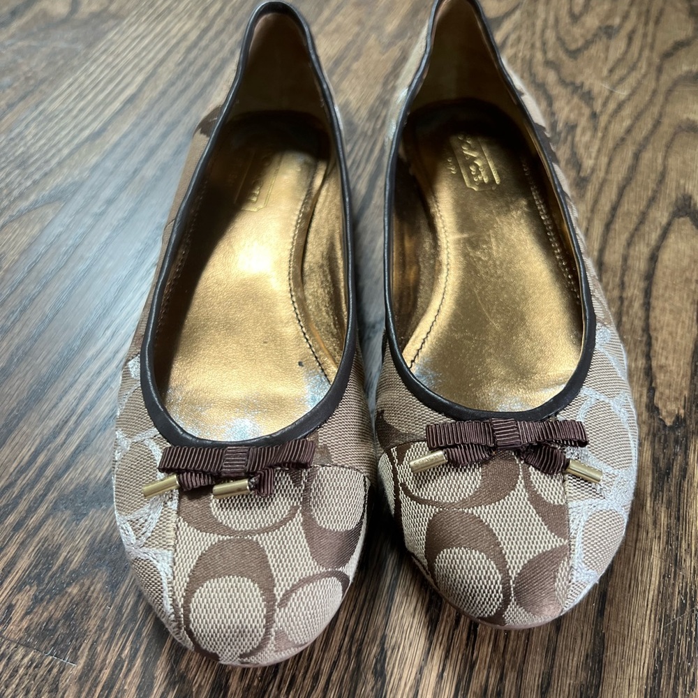 Coach flats size 7.5